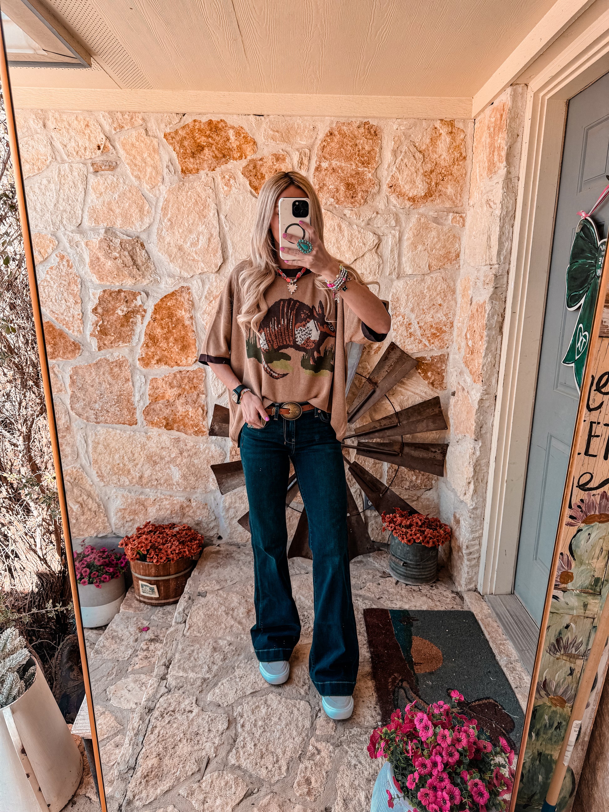 The Texas Armadillo Shirt (Brown) - The Vintage Emmie