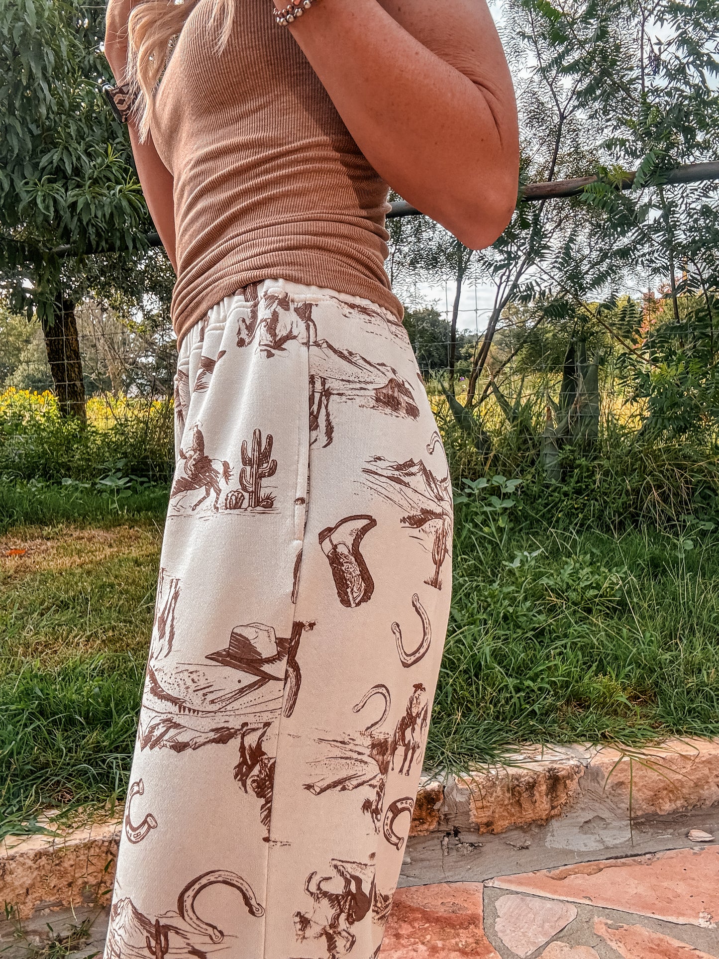 The Joyze Western Sweatpants (Cream) - The Vintage Emmie
