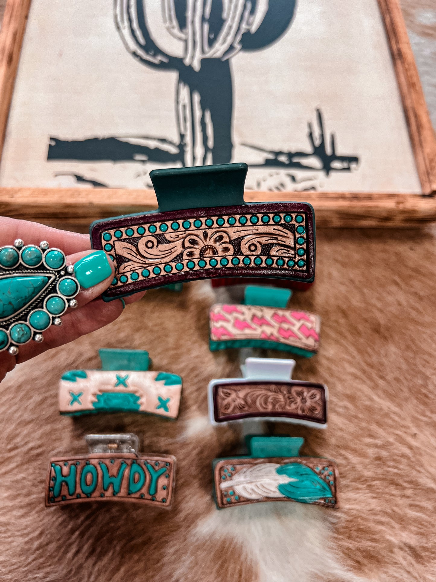 Wester Claw Clip (Option 2) - The Vintage Emmie