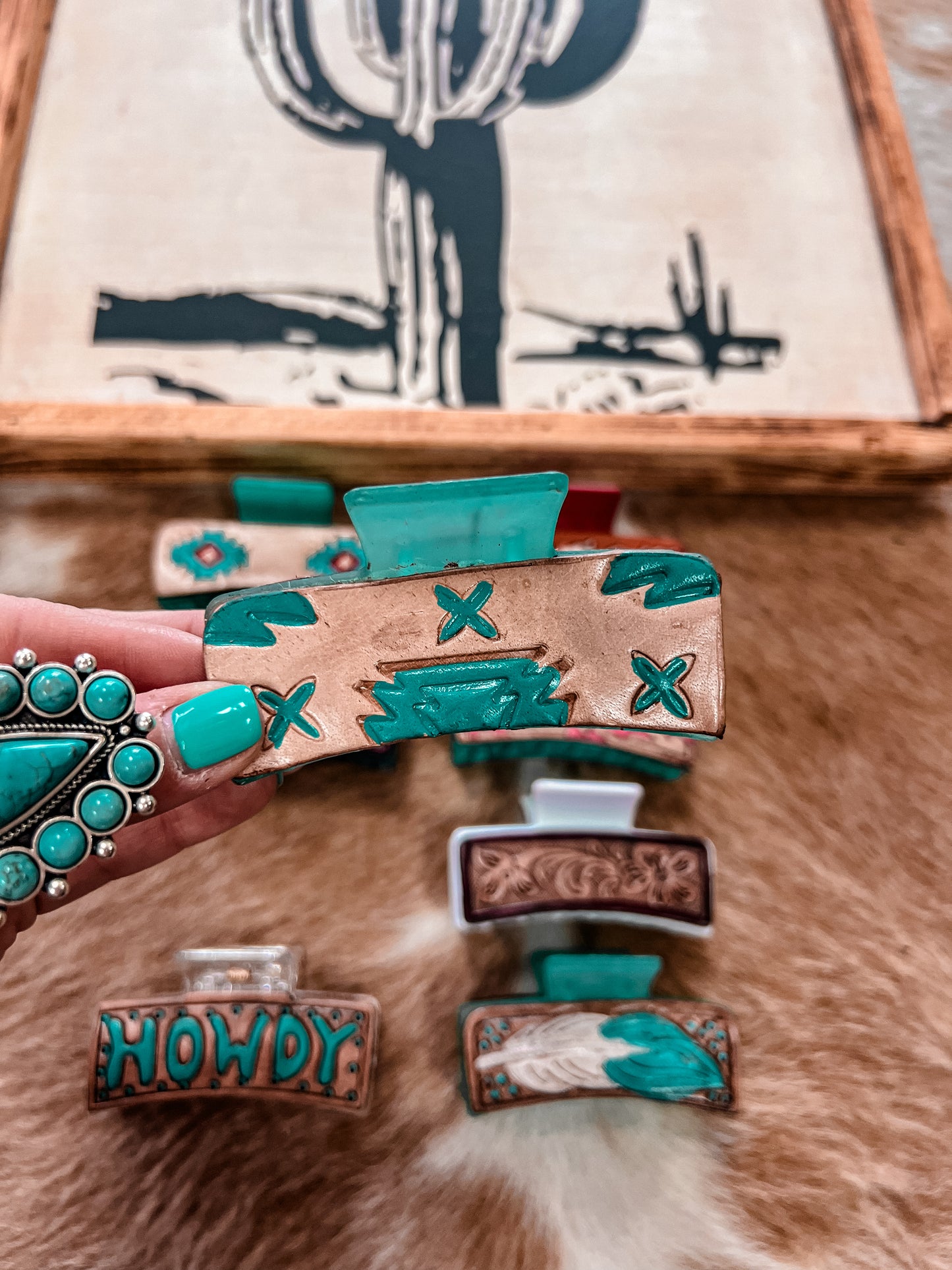 Wester Claw Clip (Option 2) - The Vintage Emmie