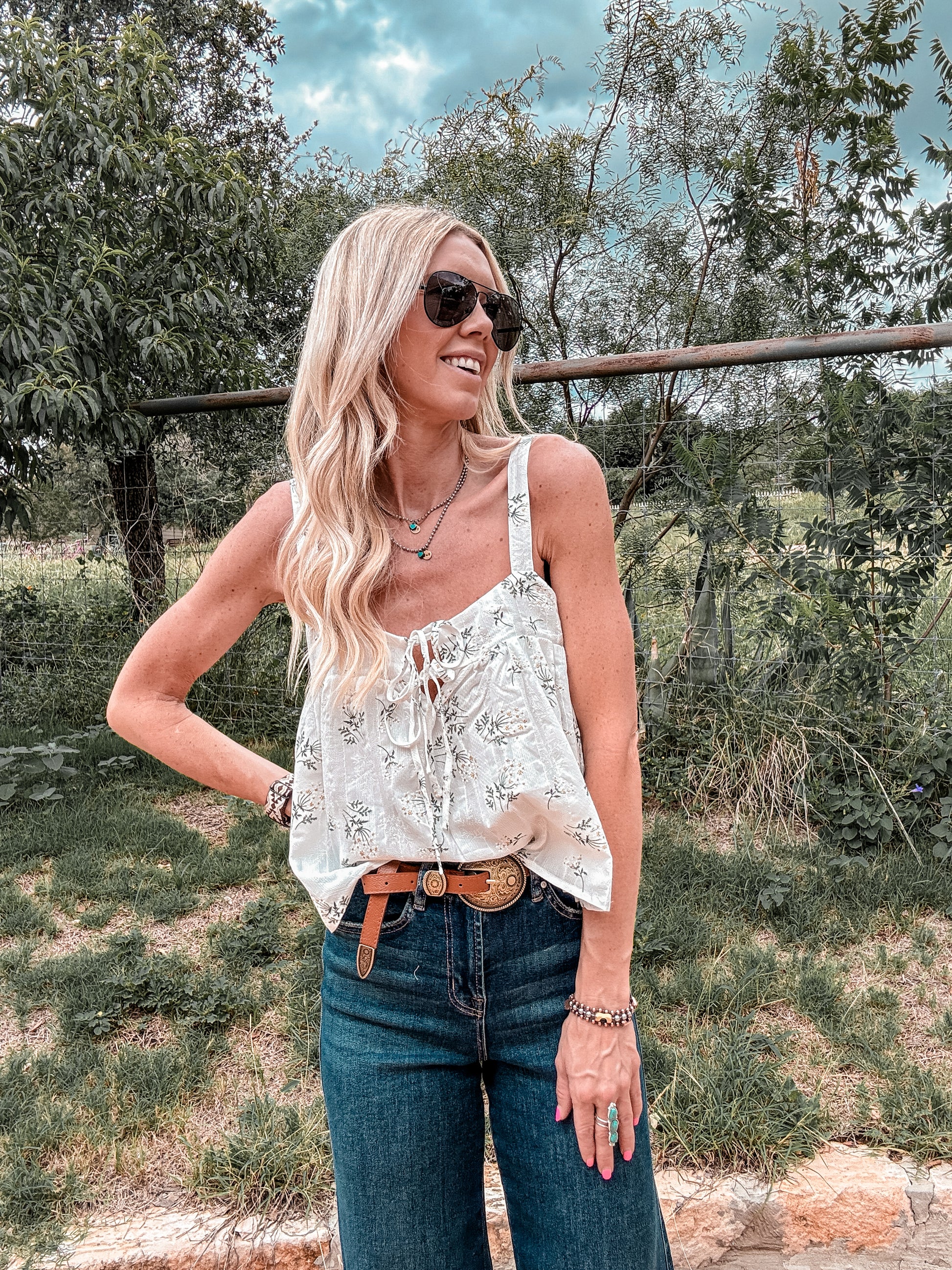 The Beyers Baby Doll Floral Crop Top (White) - The Vintage Emmie