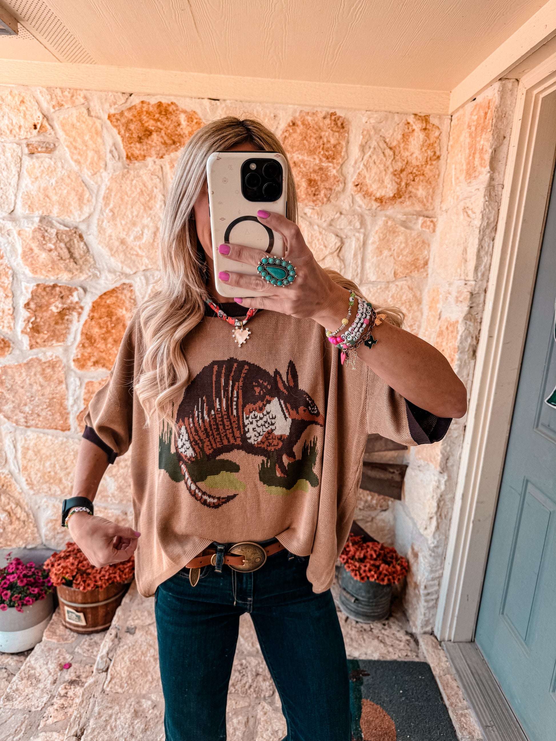 The Texas Armadillo Shirt (Brown) - The Vintage Emmie