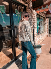 The Quinlan Camo Jacket - The Vintage Emmie