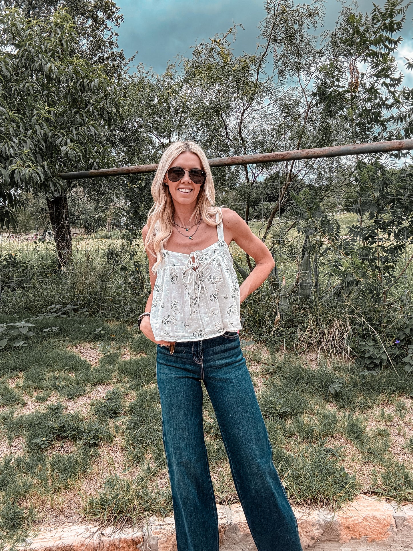 The Beyers Baby Doll Floral Crop Top (White) - The Vintage Emmie