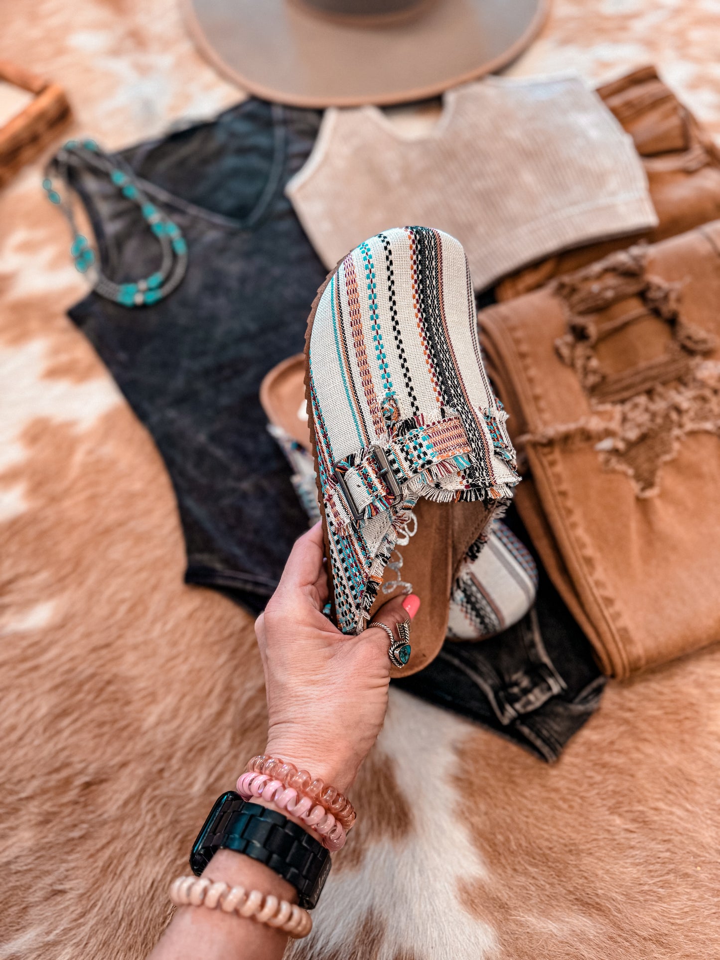 The Seminole Slide (Cream Multi) - The Vintage Emmie