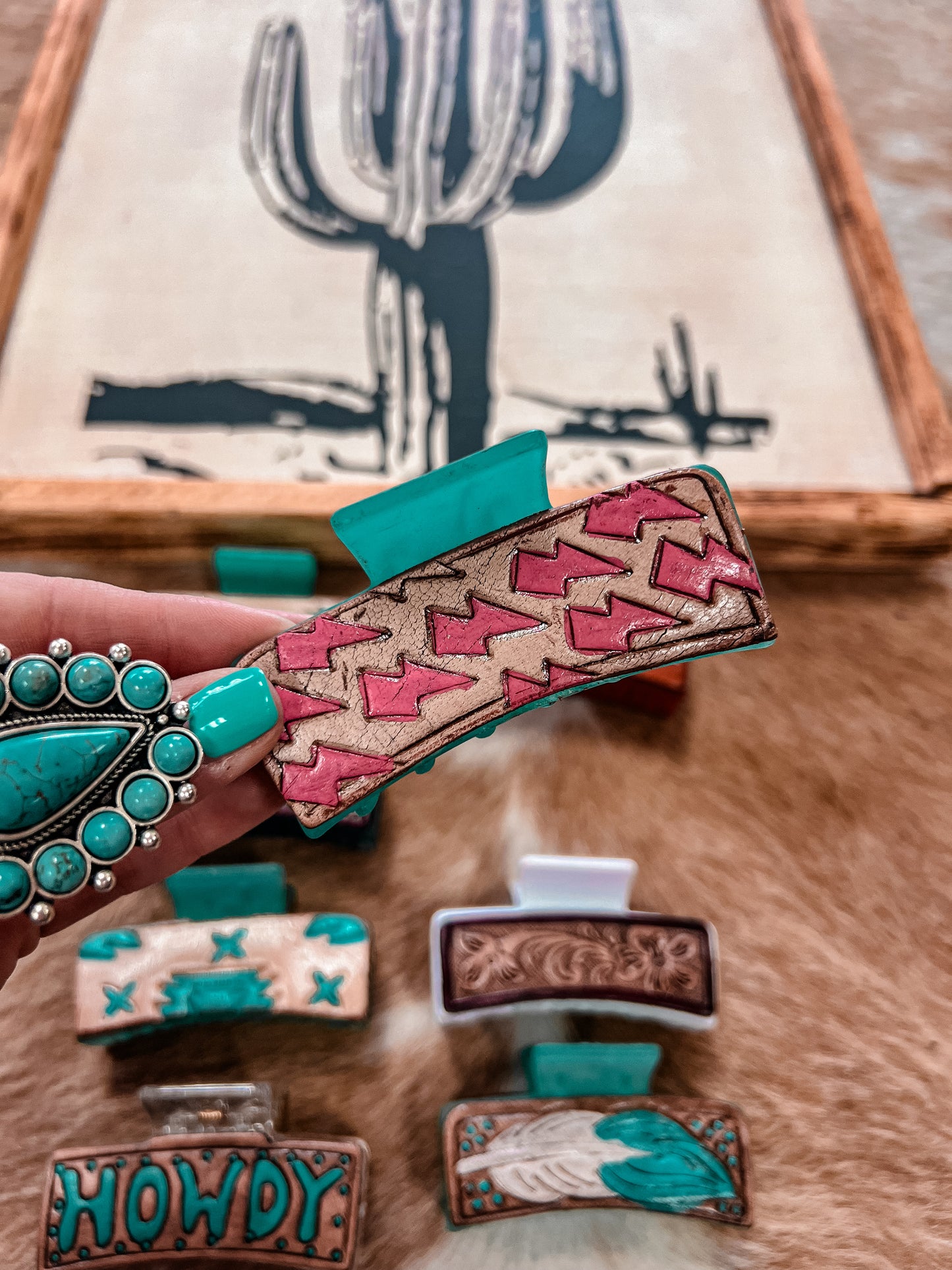 Wester Claw Clip (Option 2) - The Vintage Emmie