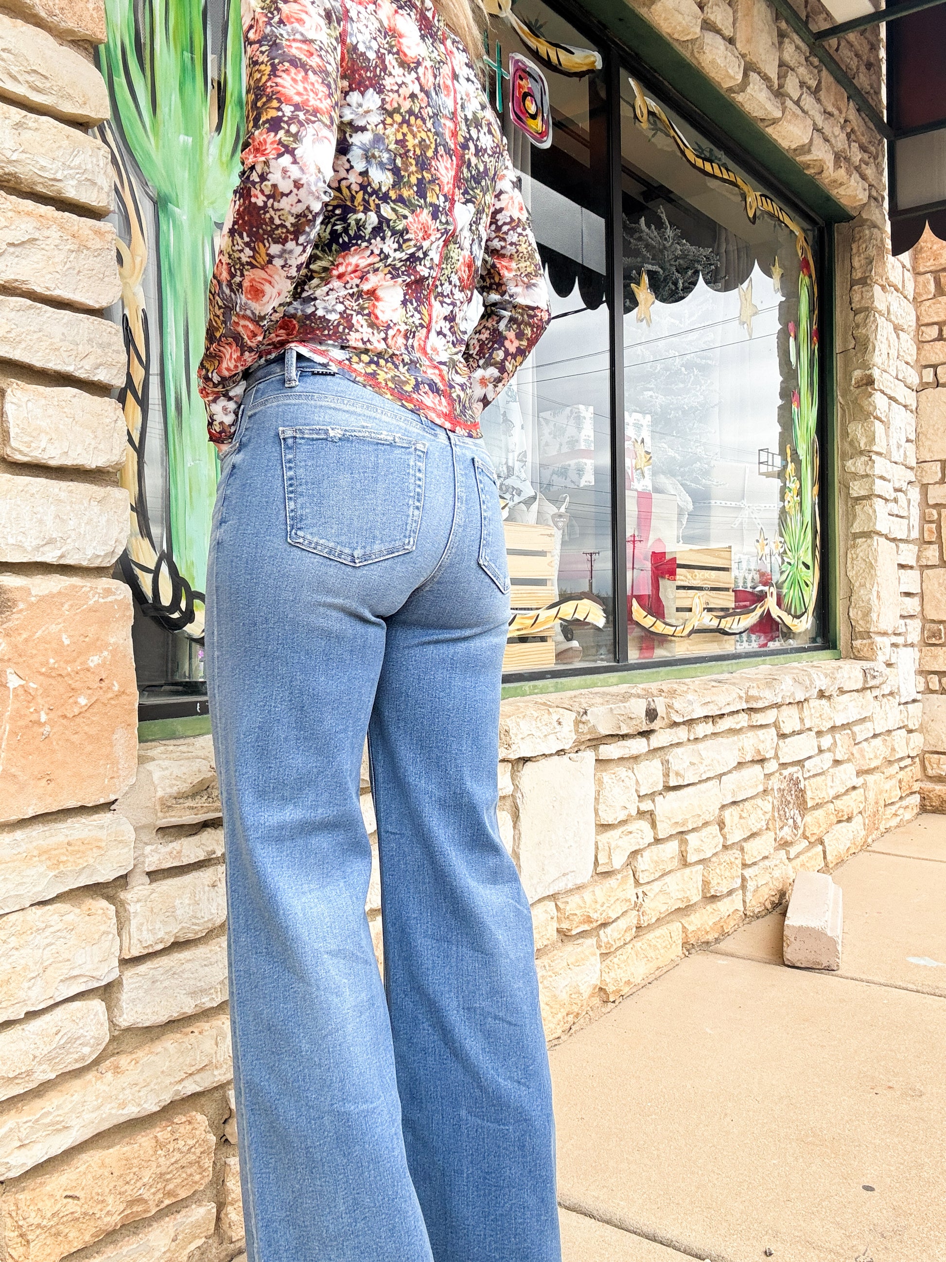 The Watson Wide Leg Jeans - The Vintage Emmie