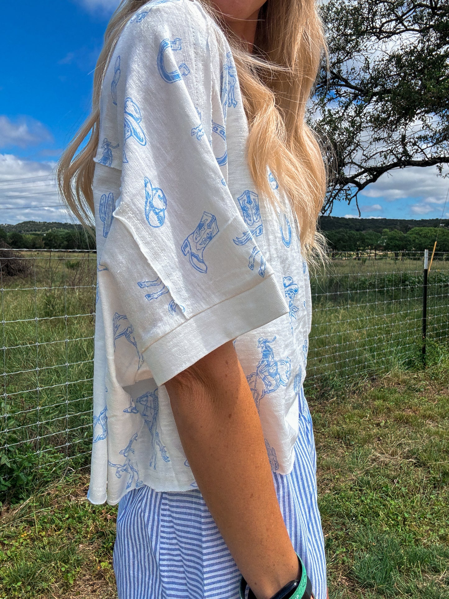 The Rosebud Western Cropped Top (White) - The Vintage Emmie