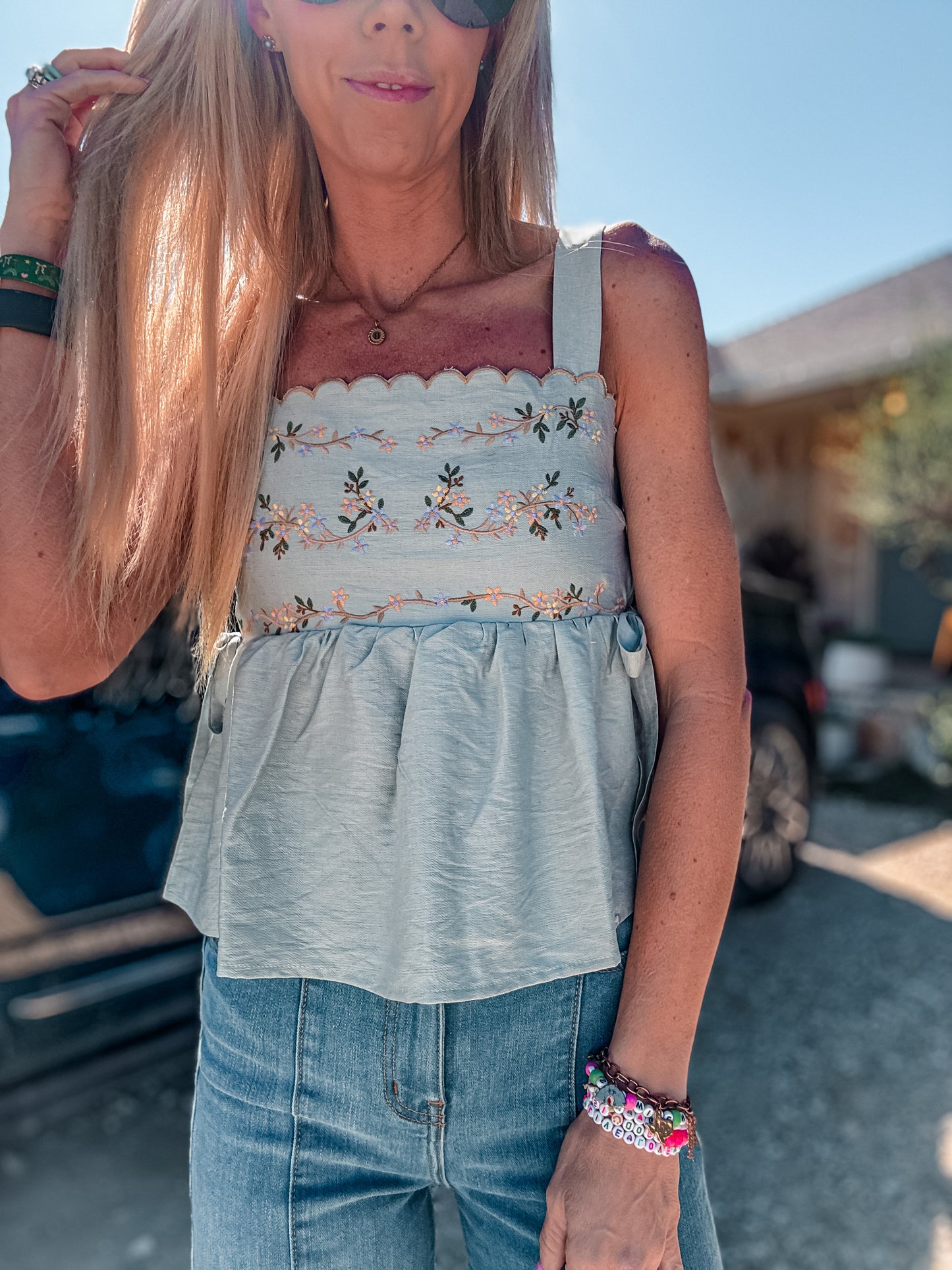 The Tira Floral Linen Top (Blue) - The Vintage Emmie