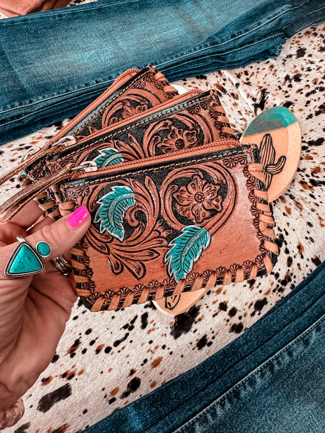 Tooled Leather & Cowhide Coin Purse (Blue Feather)