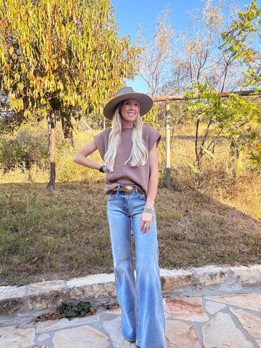 The Concan Oversized Sweater Vest (Brown)