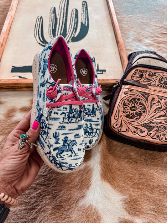Ariat Hilo Navy Westbound Shoes - The Vintage Emmie
