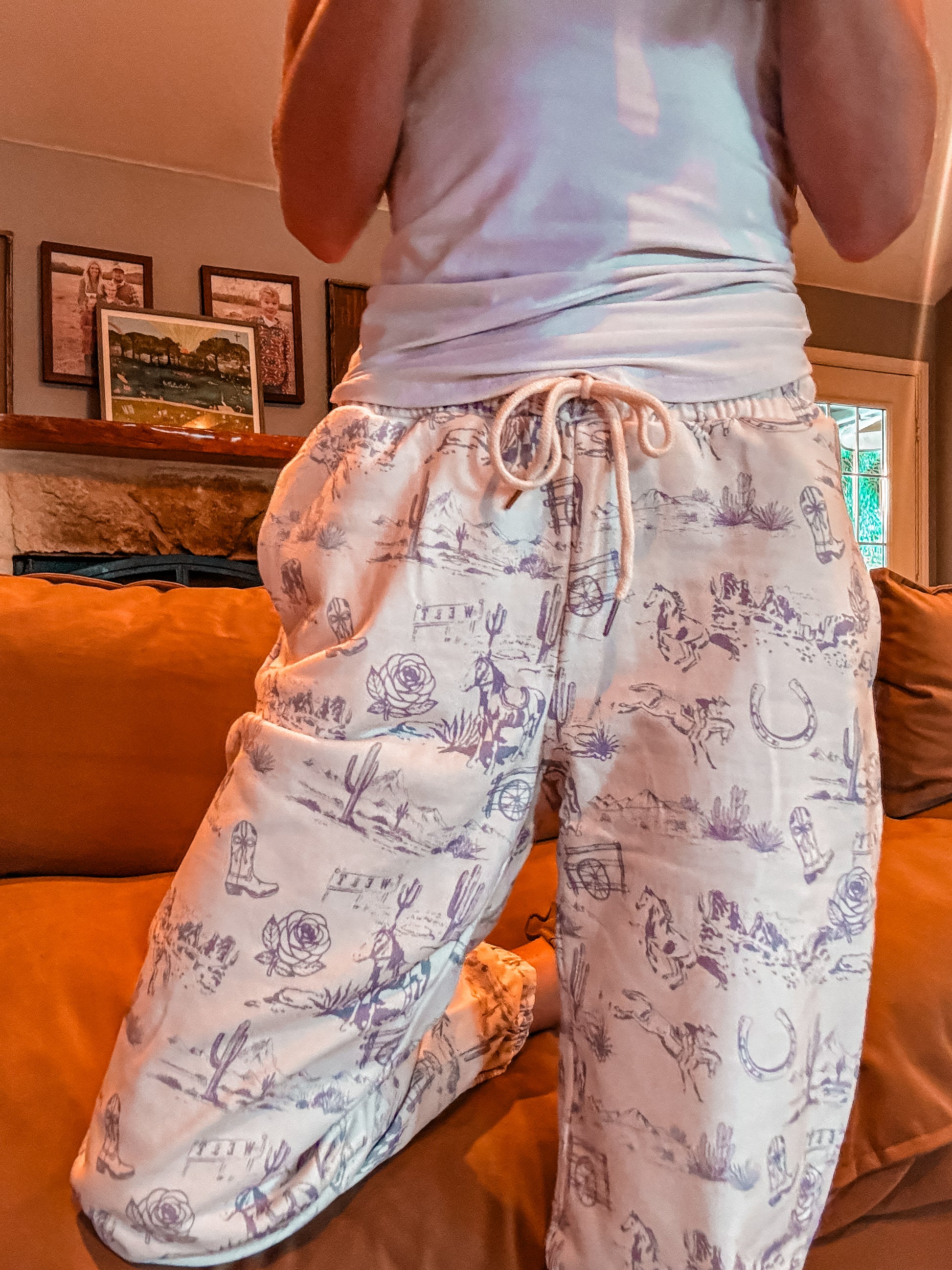 The Savoy Sweatpants (Off White) - The Vintage Emmie