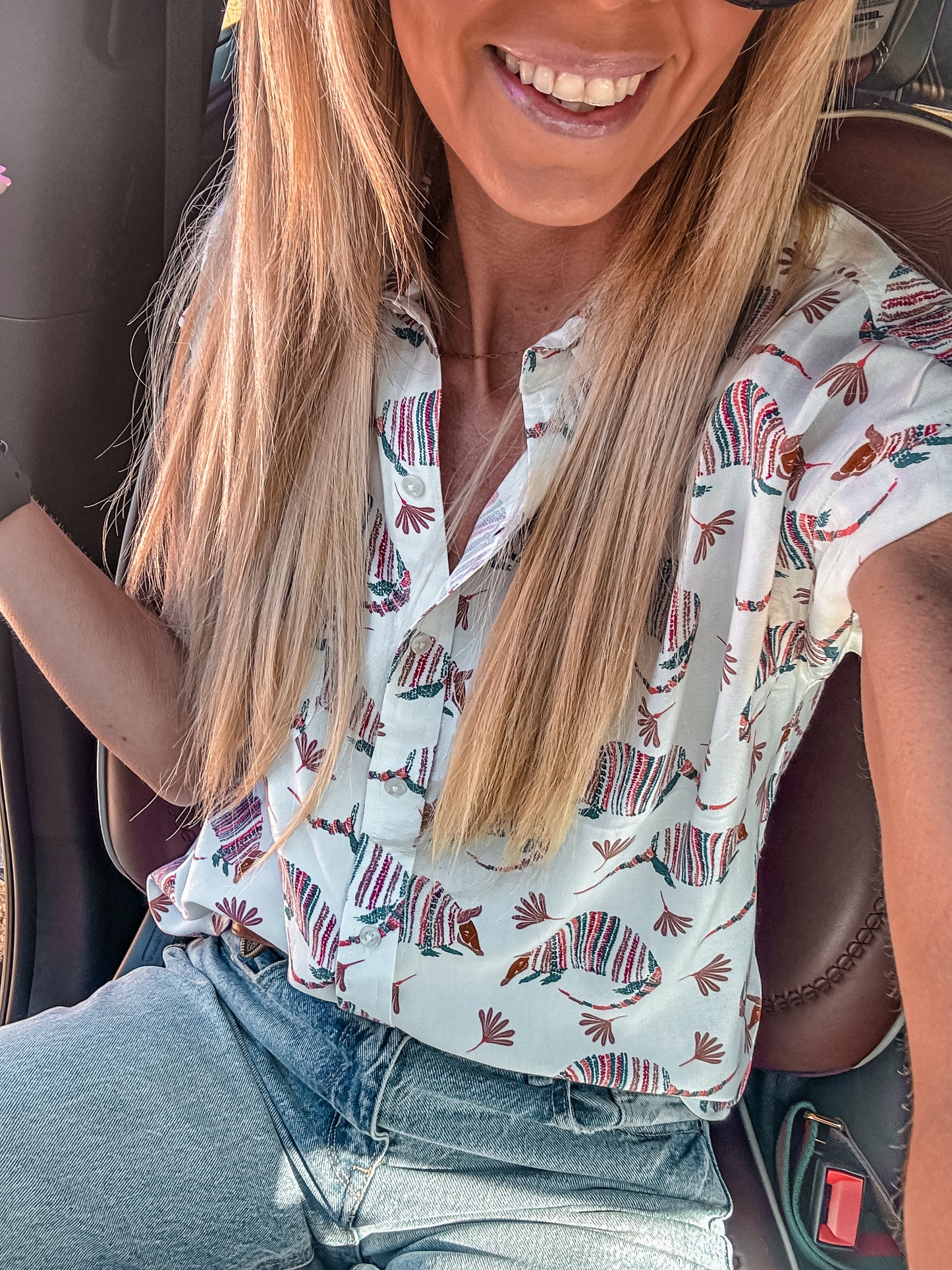 The Armadillo Button Down (White) - The Vintage Emmie