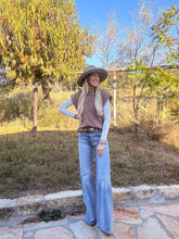 The Tecula Wide Leg Denim Jeans (Medium Wash) - The Vintage Emmie