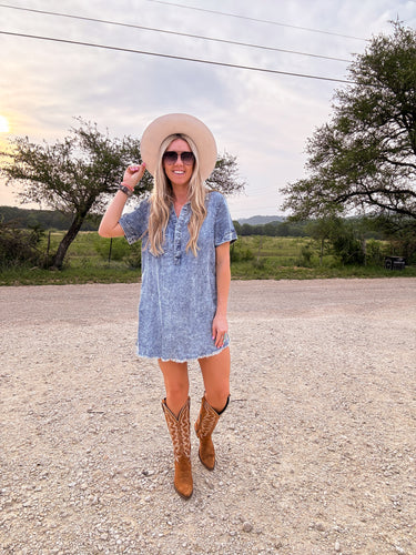 The Sabinal Oversized Shirt Dress (Washed Denim)