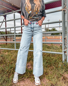 The Slater Cuffed Jeans (Light Wash)