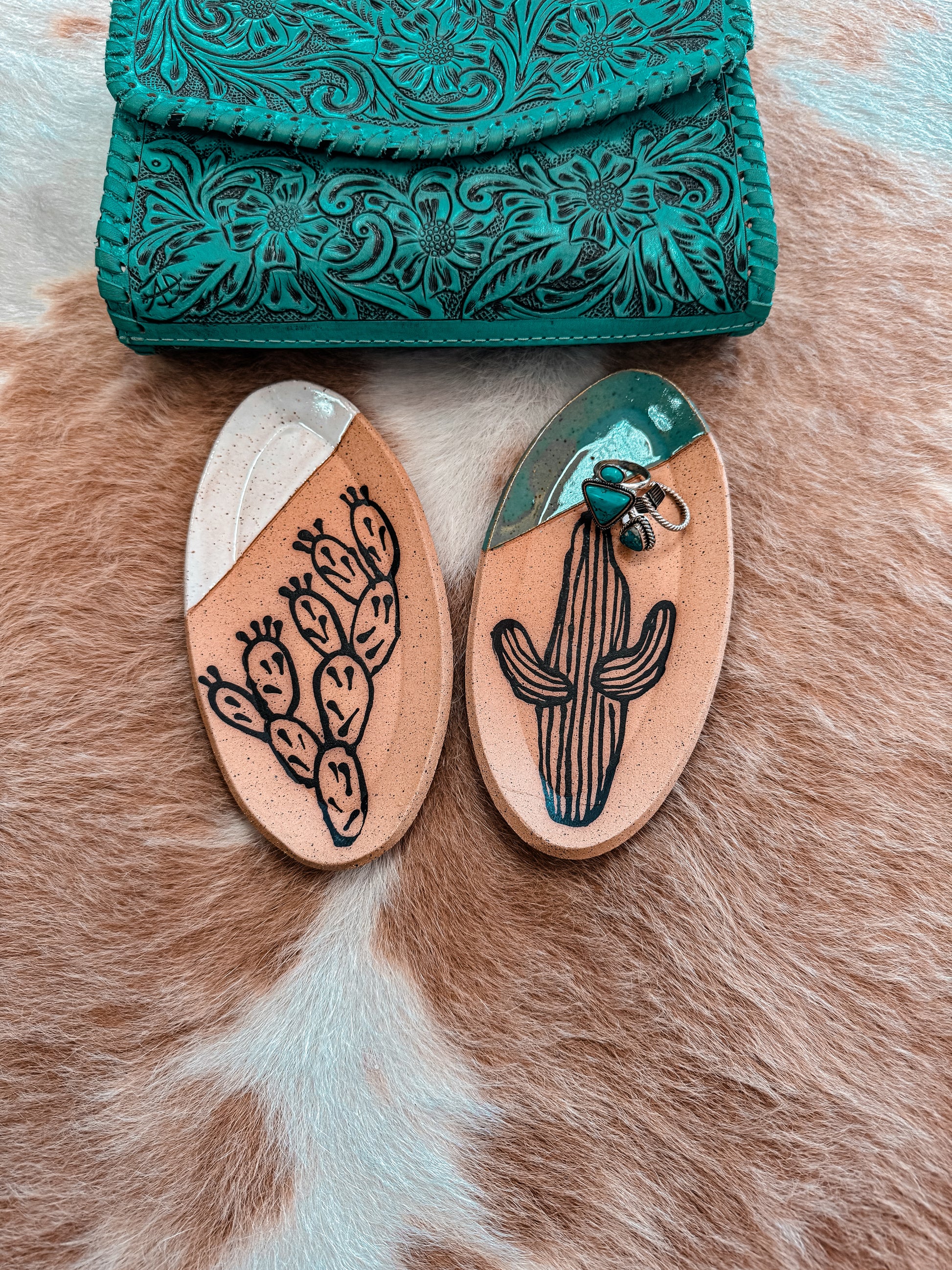 Cactus Oval Trinket Dish - The Vintage Emmie