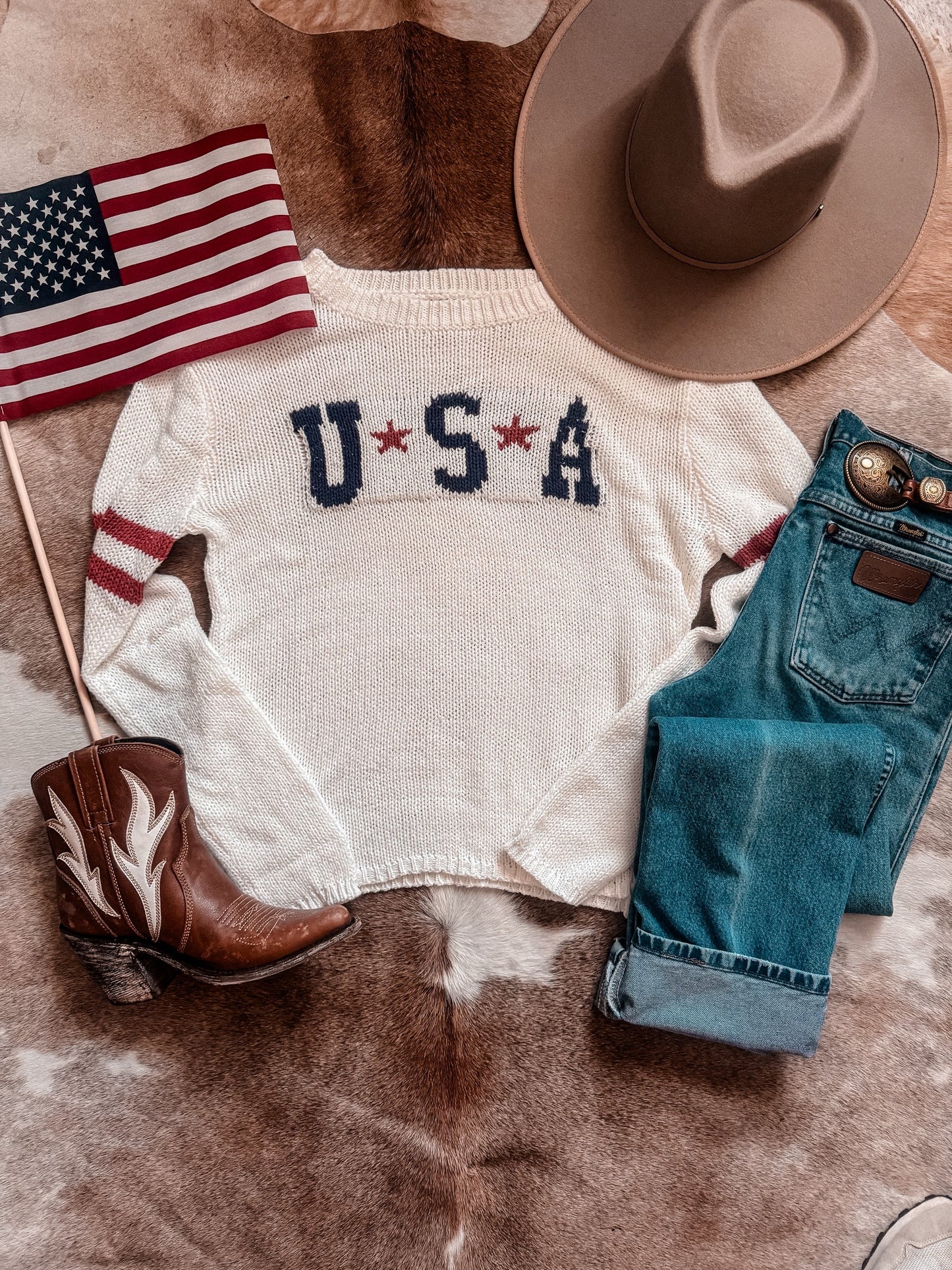 USA Knit Sweater (Off White)