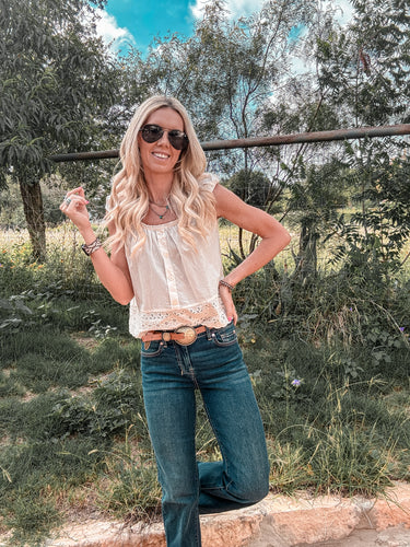 The Ellinger Eylete Lace Top (Oatmeal)