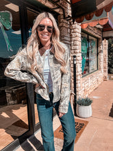 The Quinlan Camo Jacket - The Vintage Emmie