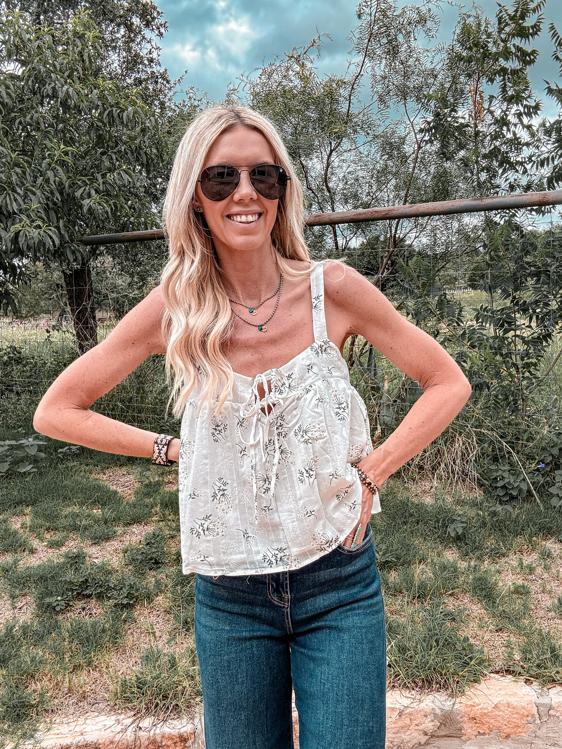 The Beyers Baby Doll Floral Crop Top (White) - The Vintage Emmie