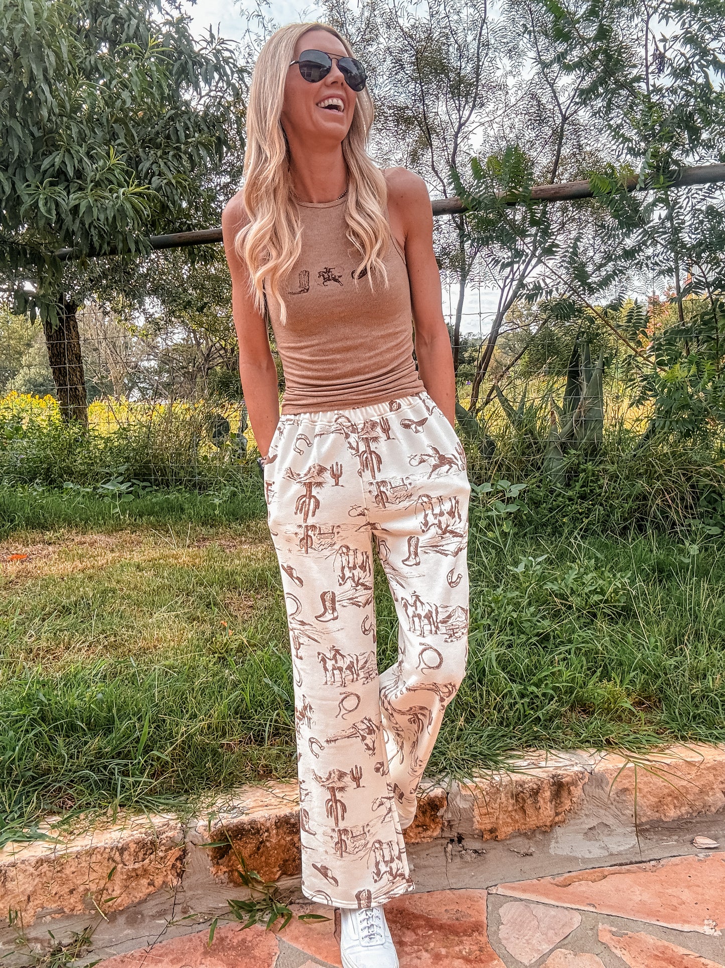 The Joyze Western Sweatpants (Cream) - The Vintage Emmie