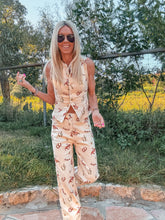 The Vanderpool Cowgirl Vest (Cream)