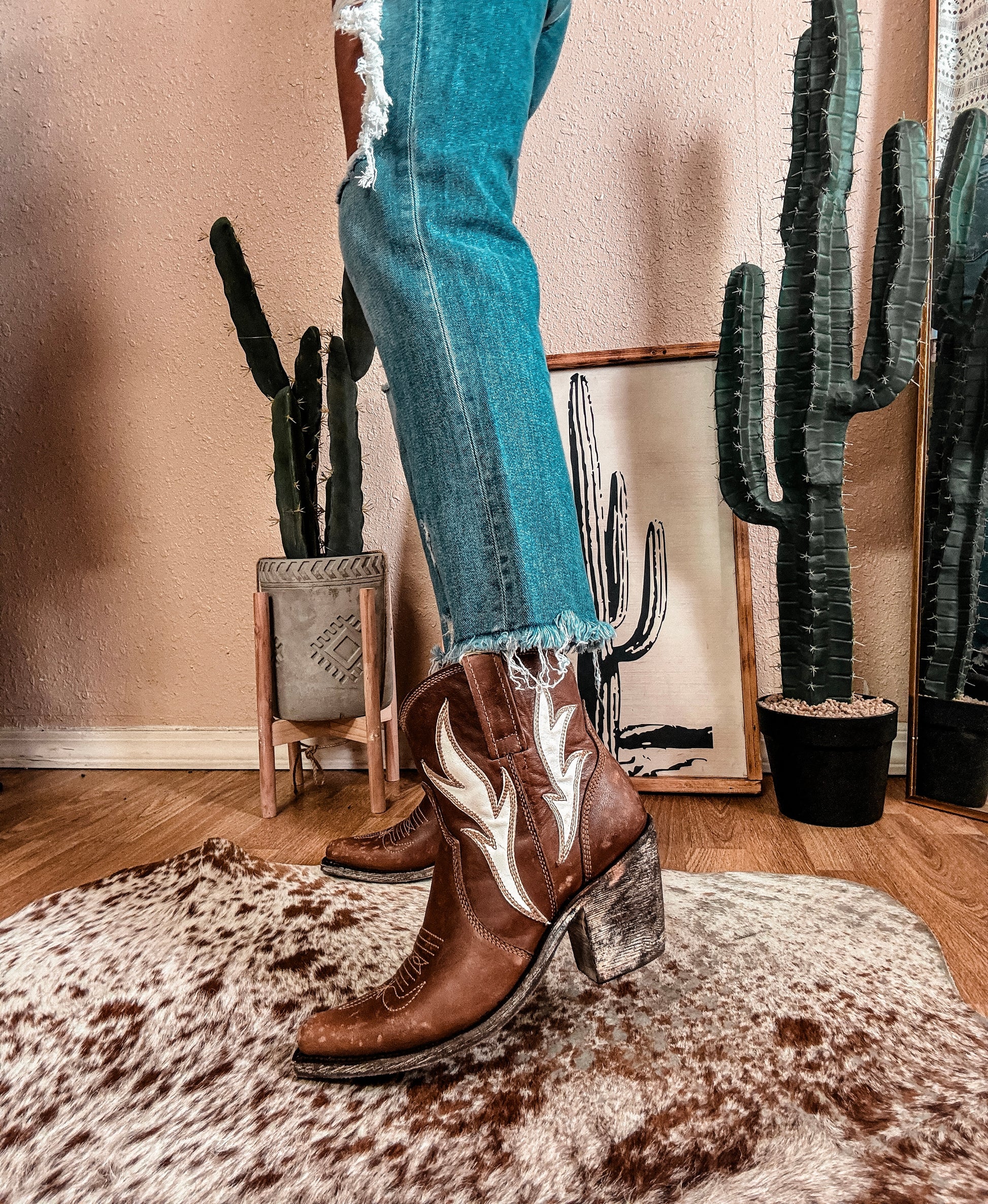 Liberty Black Evan Mossil Tan - The Vintage Emmie