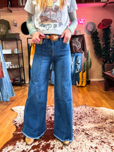 The Gano Wide Leg Denim Jeans (Medium Wash)