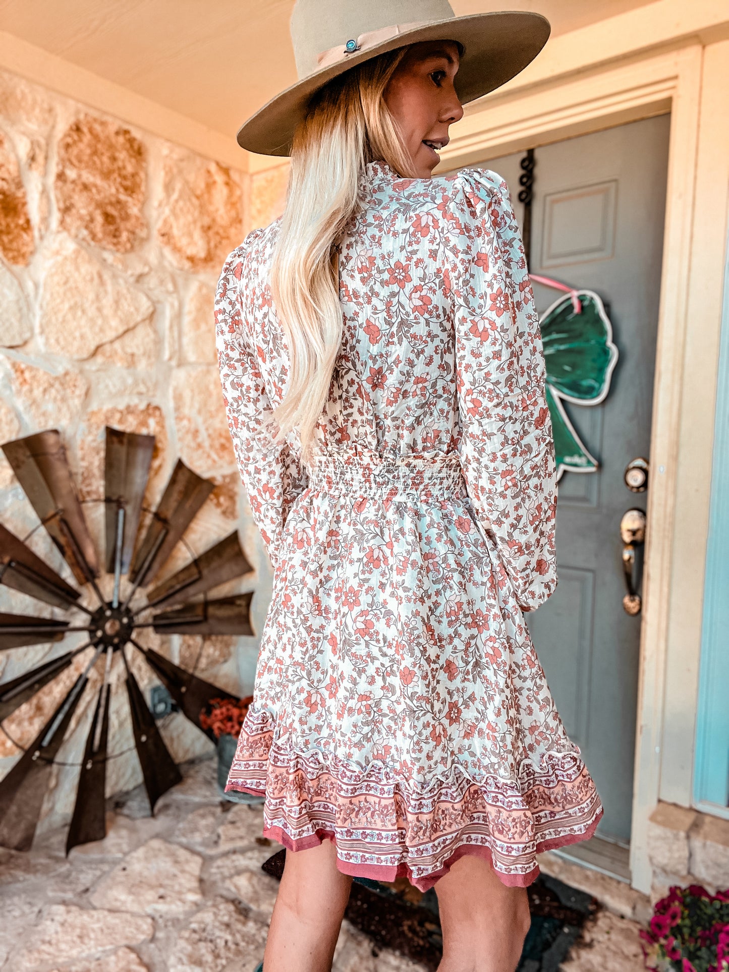 The Dolores Floral Dress - The Vintage Emmie
