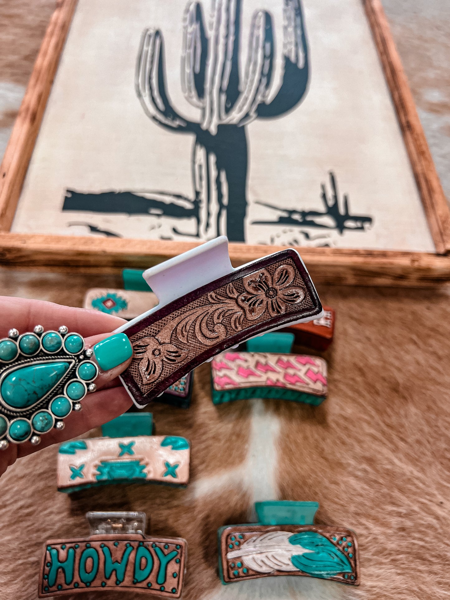 Wester Claw Clip (Option 2) - The Vintage Emmie