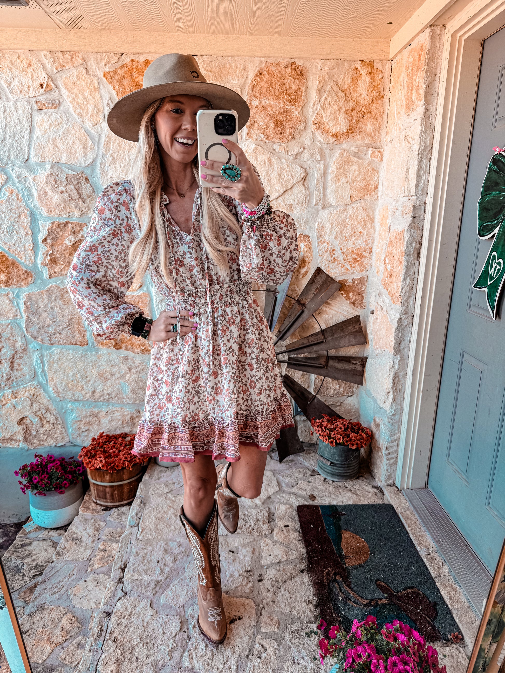 The Dolores Floral Dress - The Vintage Emmie