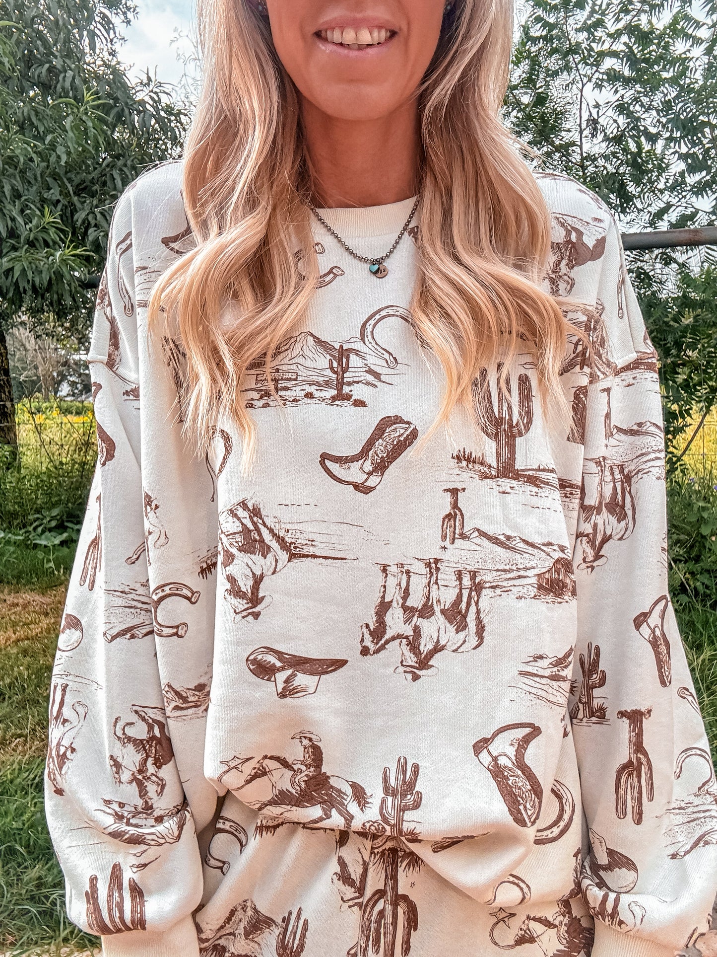 The Paxton Western Crew Neck Sweater (Cream) - The Vintage Emmie