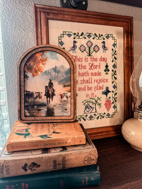 The Cowboy Creek Picture (Arch Top) - The Vintage Emmie