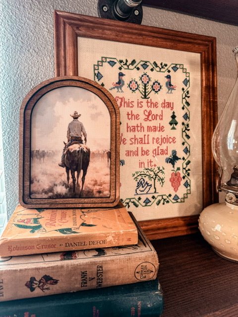 The Cattle Drive Picture (Arch Top) - The Vintage Emmie