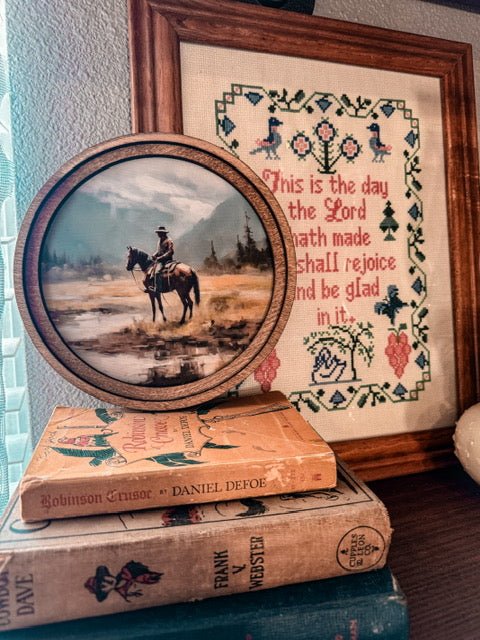 The Wandering Cowboy Picture (Round) - The Vintage Emmie