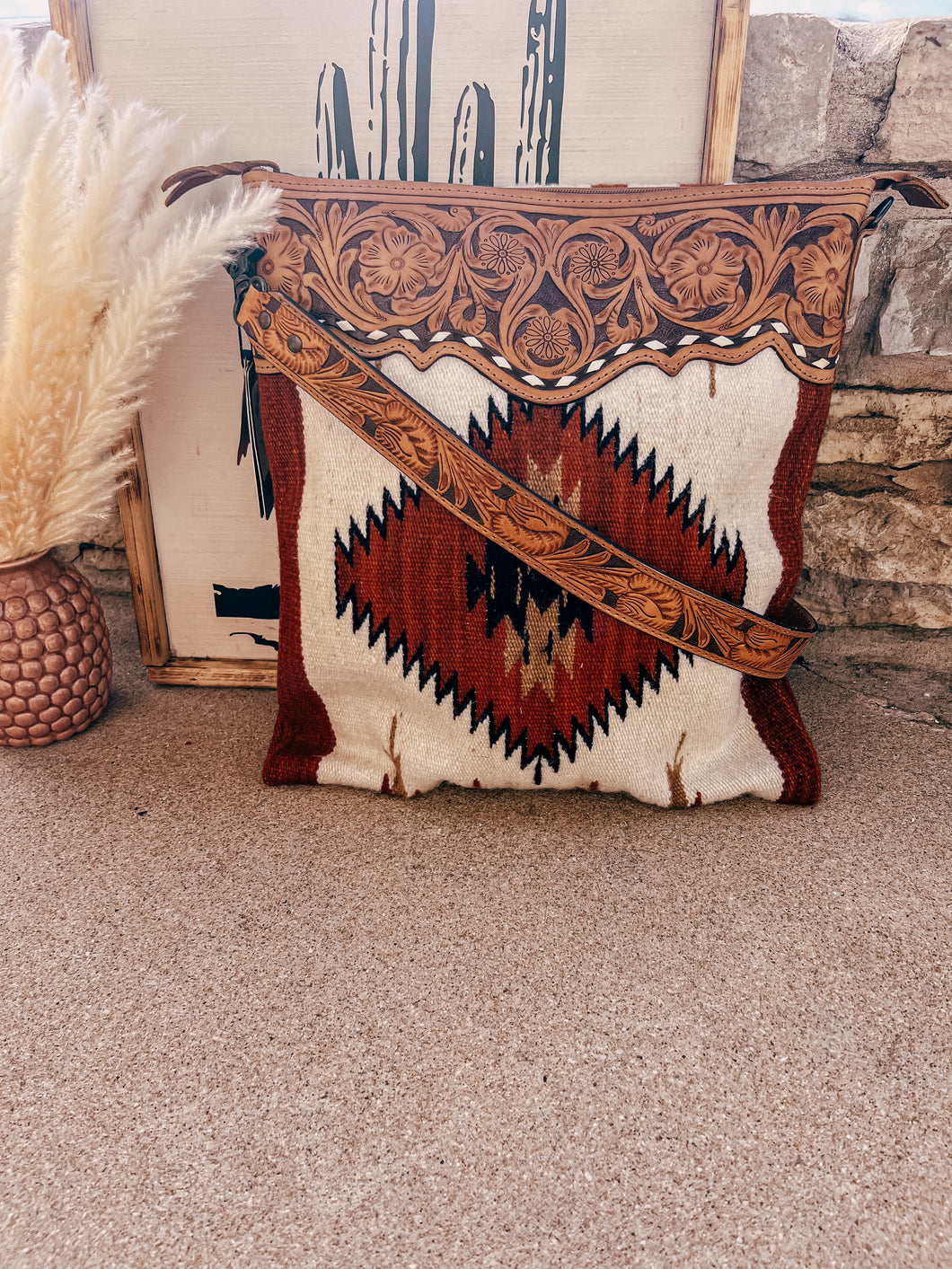 The Ole Virgil Saddle Blanket Purse (Red & Cream)