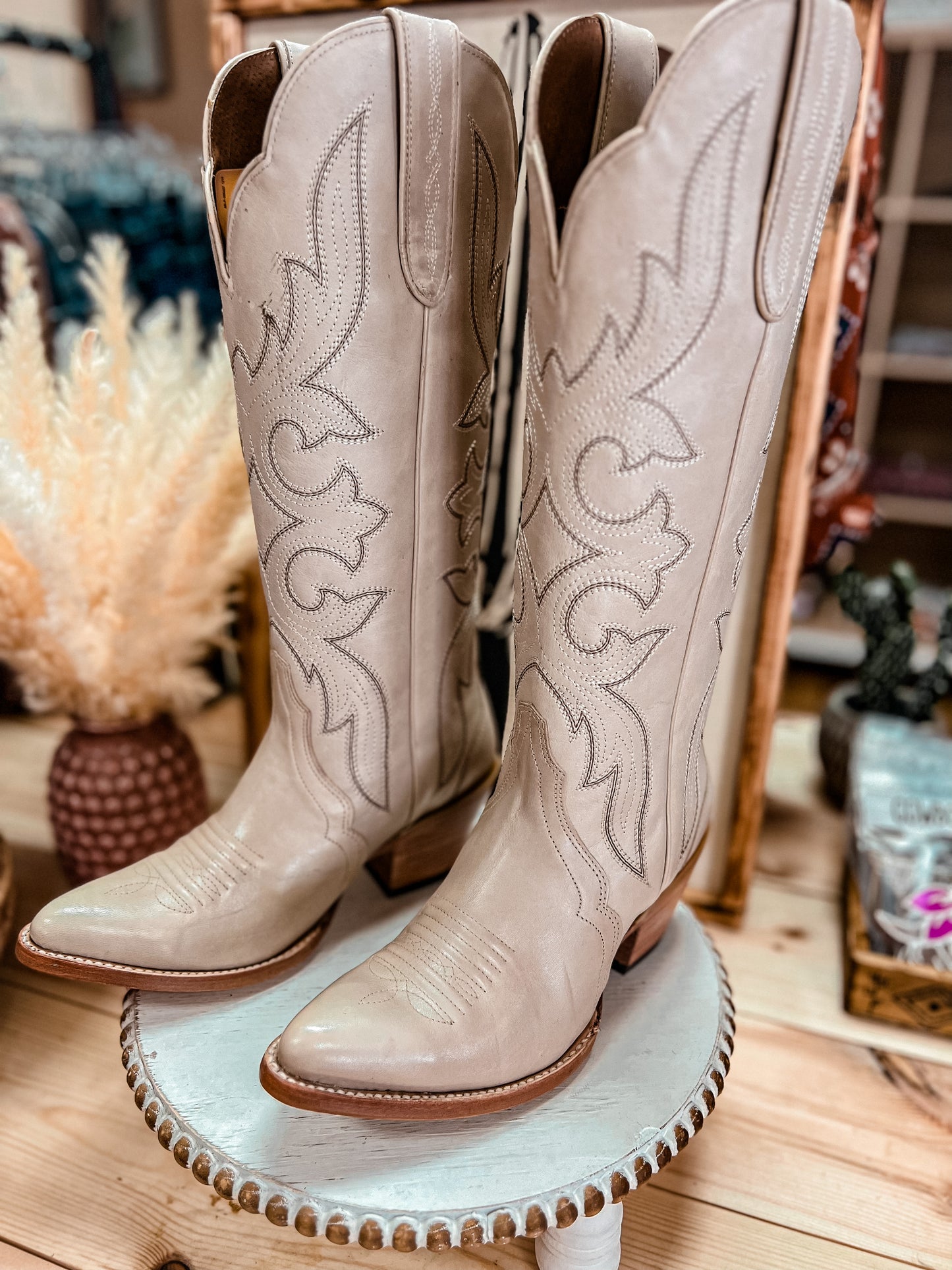 Ariat Belinda Stretch Fit Boots (Bone) - The Vintage Emmie