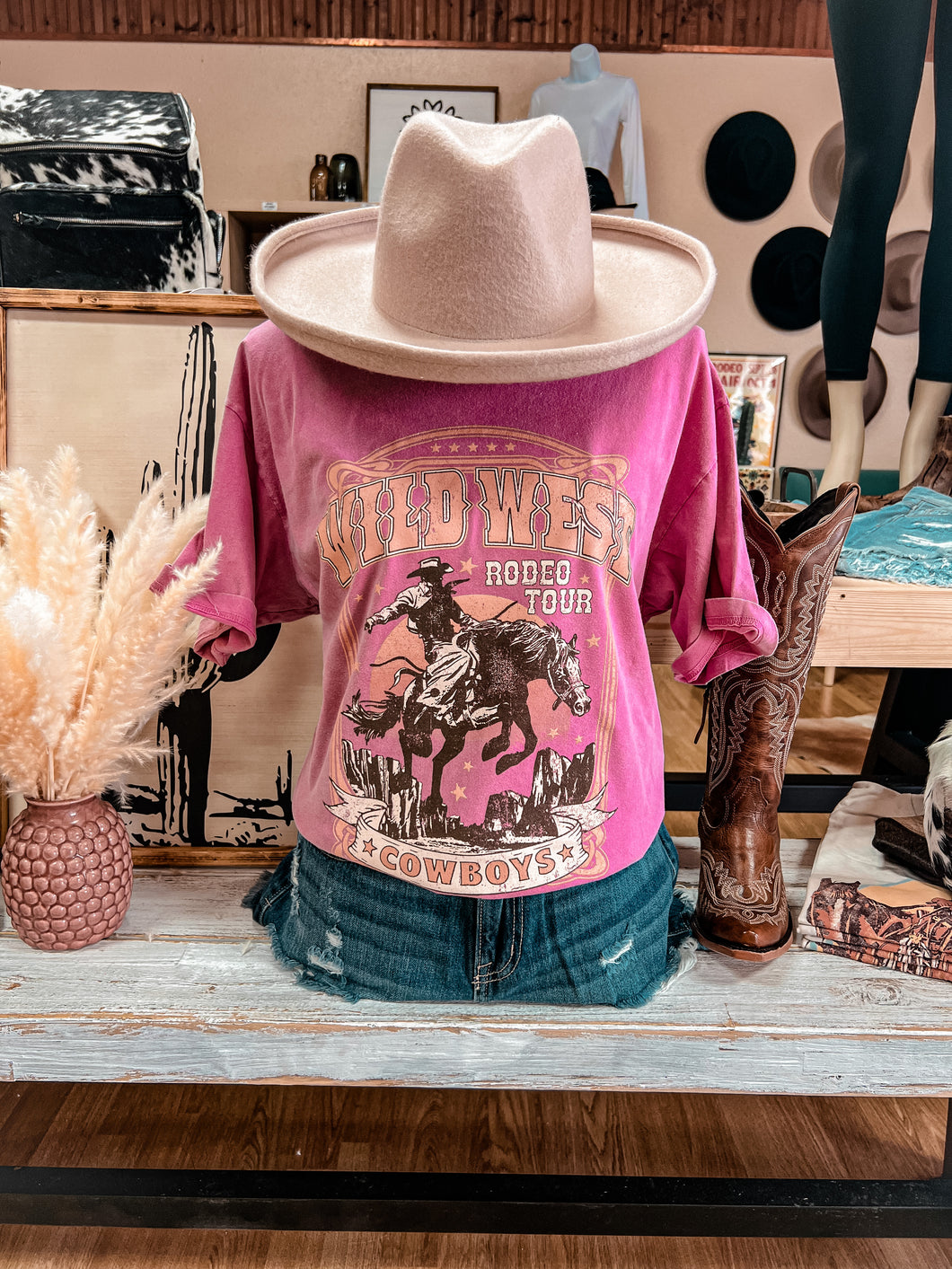 Wild West Cowboys Mineral Wash tee (Pink)