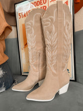 The Baytown Boots (Beige)