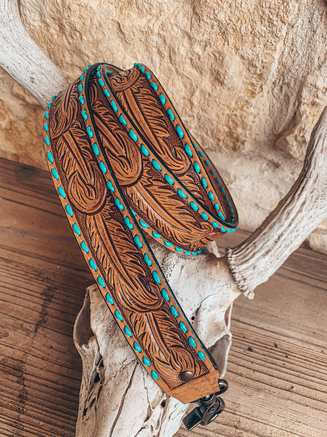 Leather Tooled Purse Strap (Light Brown Feathers)