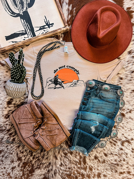 Do Not Comply Tee (Tan) - The Vintage Emmie