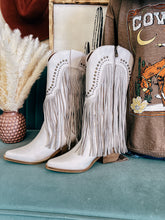 The Fresno Fringe Boots (Grey)
