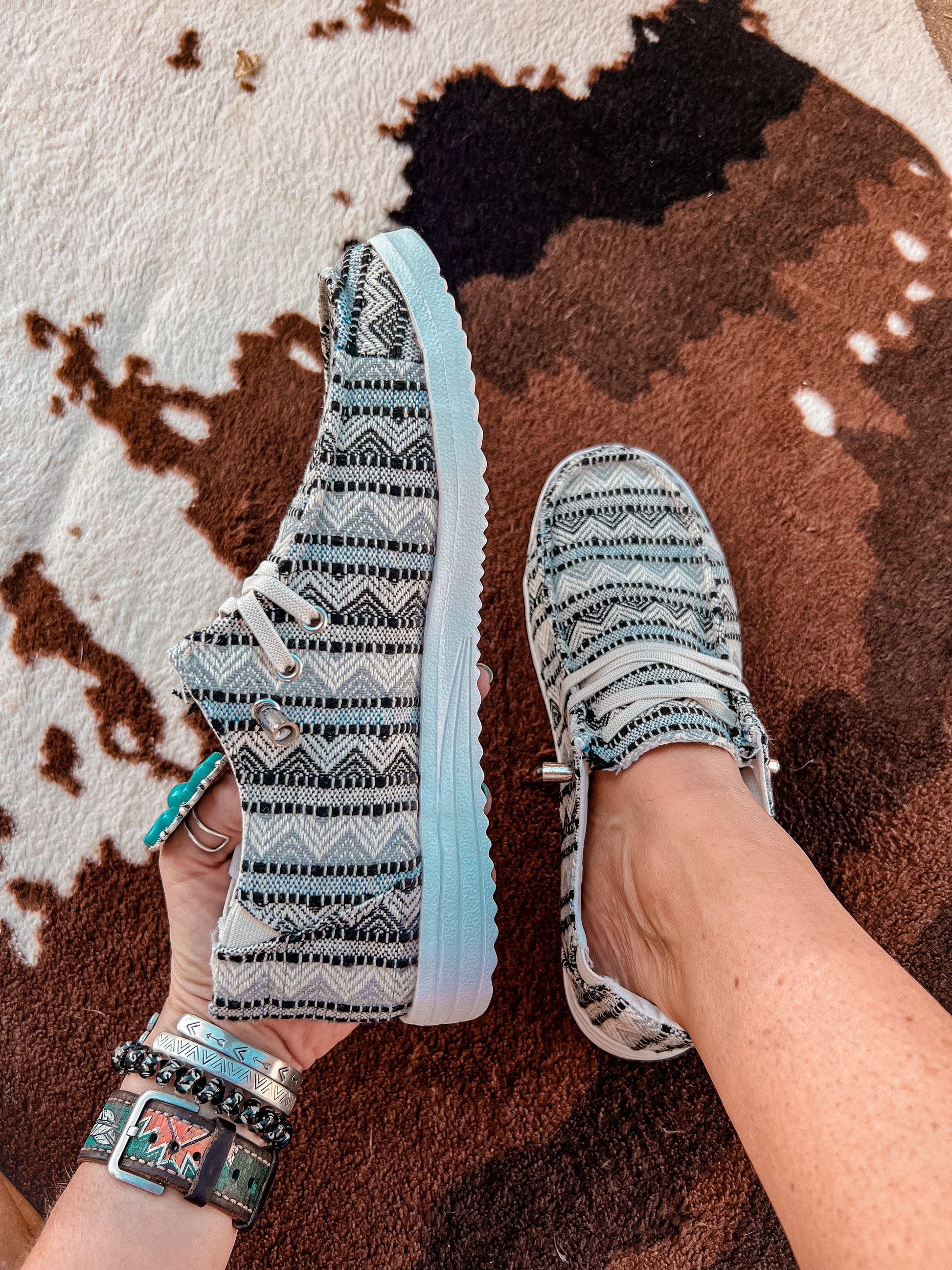 The DeSoto Aztec Shoes (Grey) - The Vintage Emmie