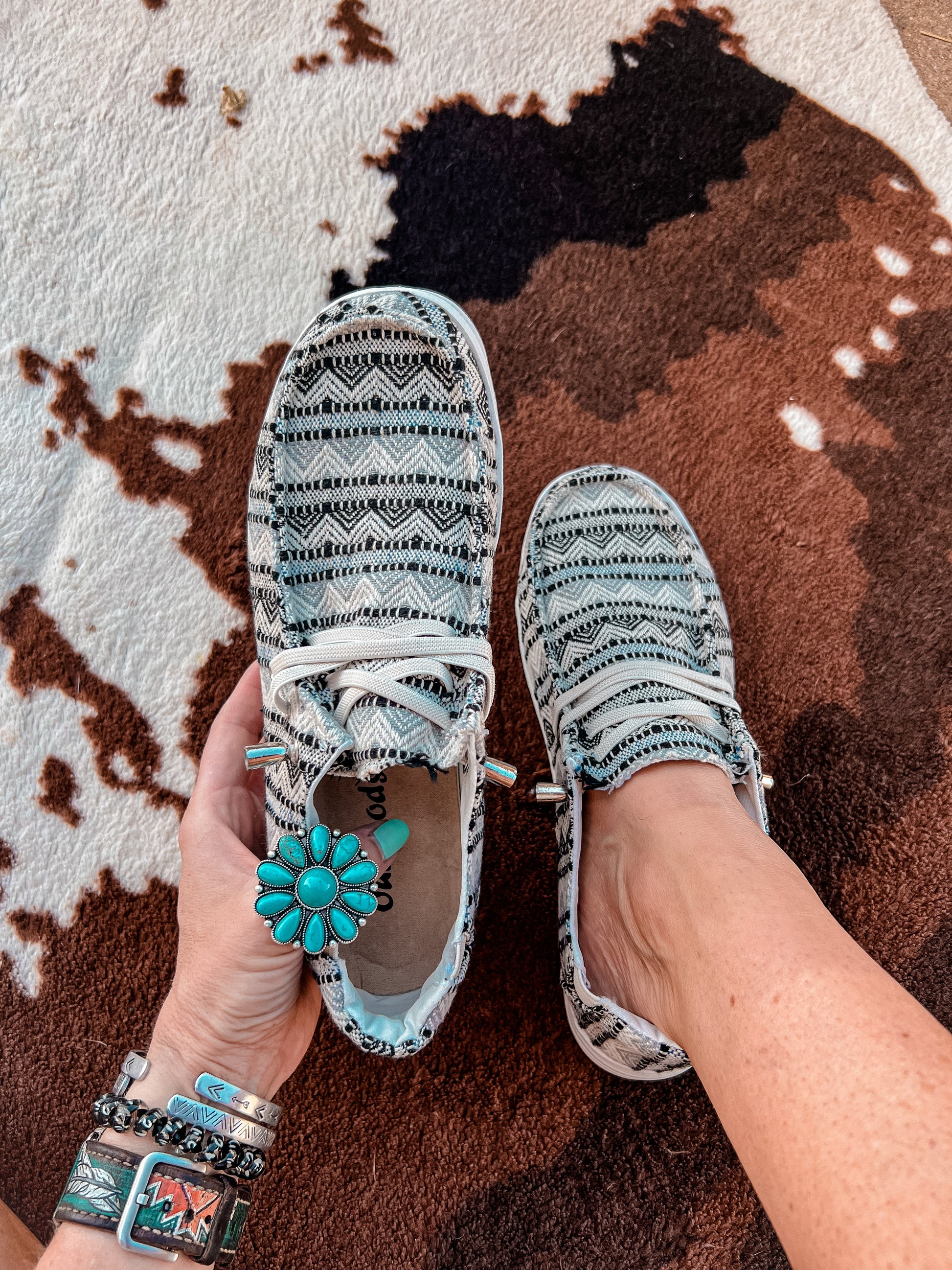 The DeSoto Aztec Shoes (Grey) - The Vintage Emmie