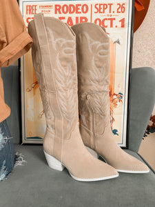 The Baytown Boots (Beige)